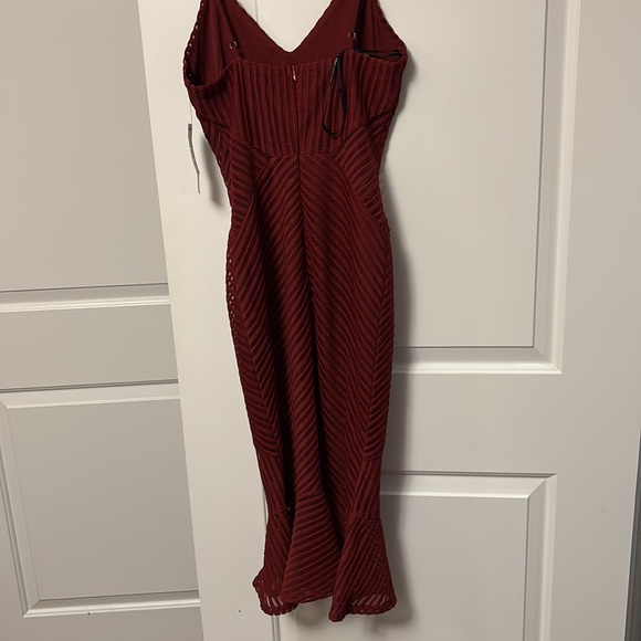 NWT xs Red Lulus trumpet midi dress w/ lace cutouts - Picture 6 of 7